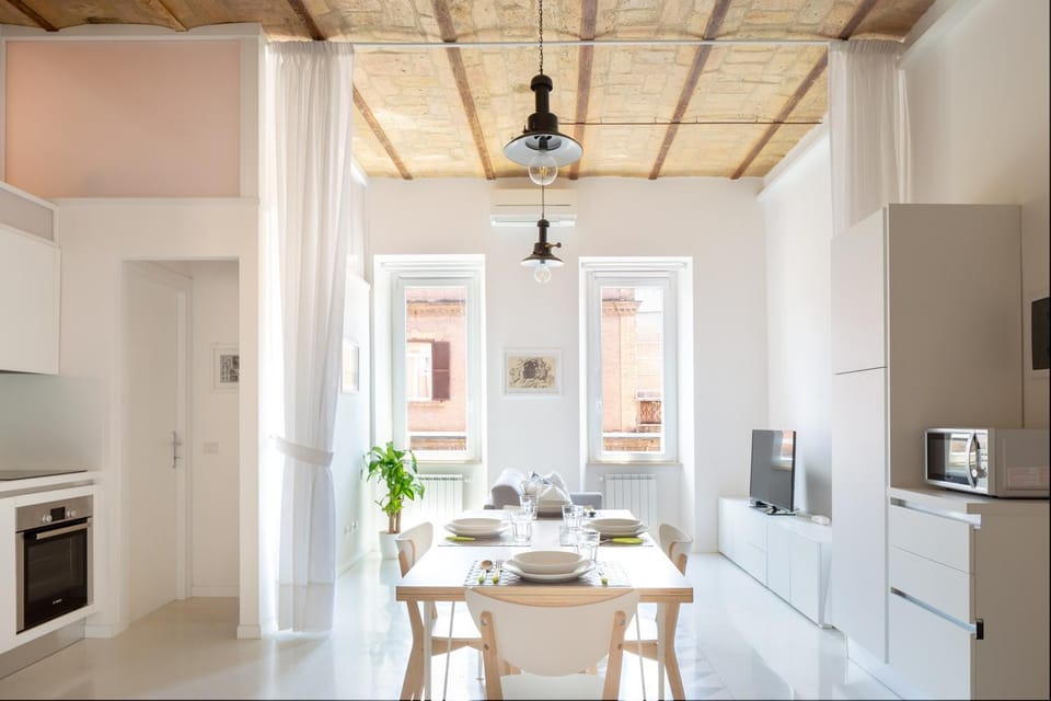 Living room, Dining area