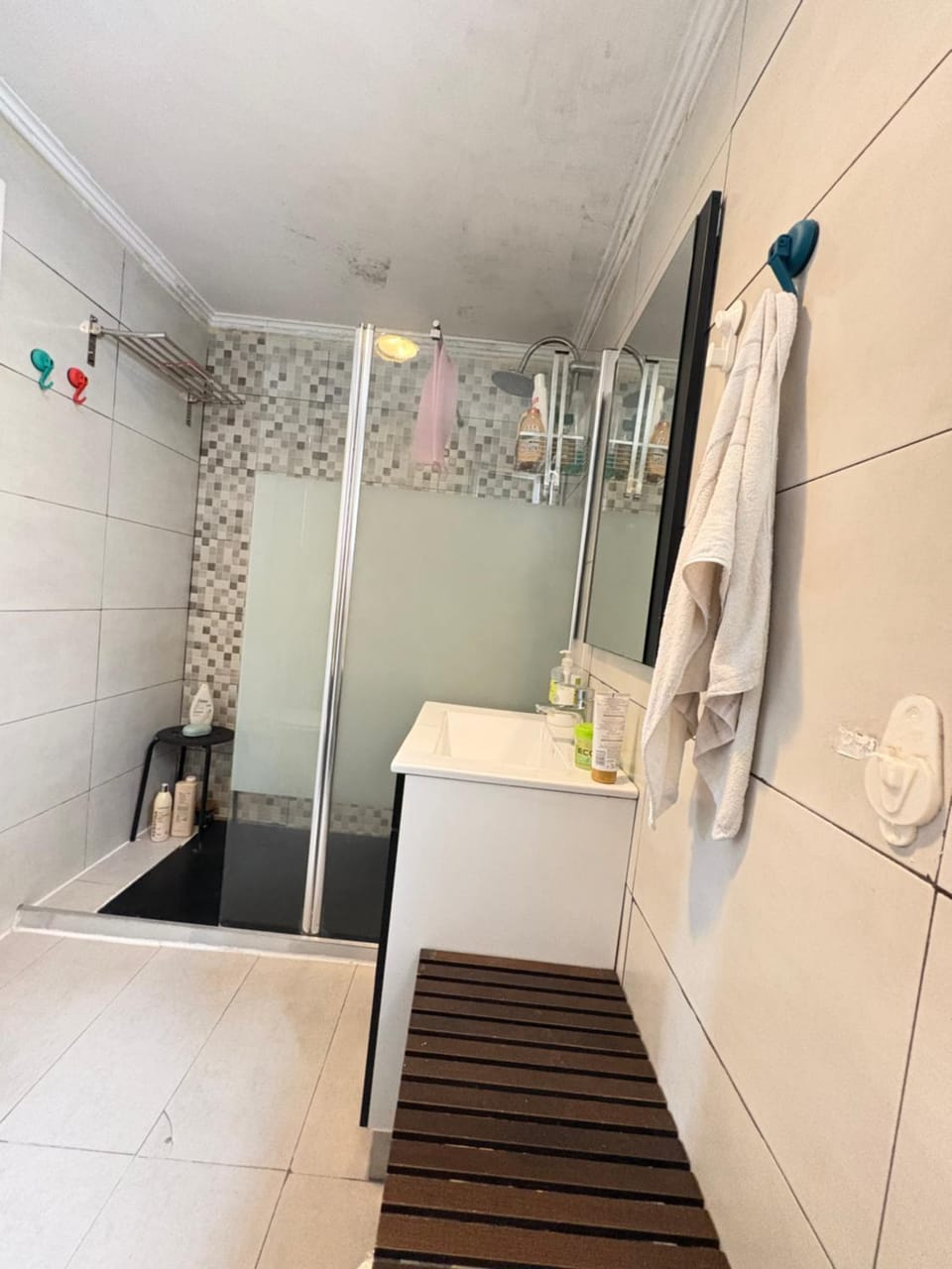 Shower, Bathroom
