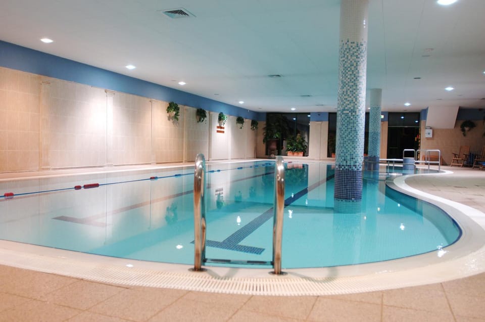 Swimming pool, Swimming pool