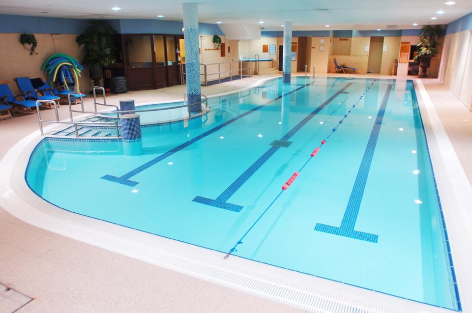 Swimming pool, Swimming pool