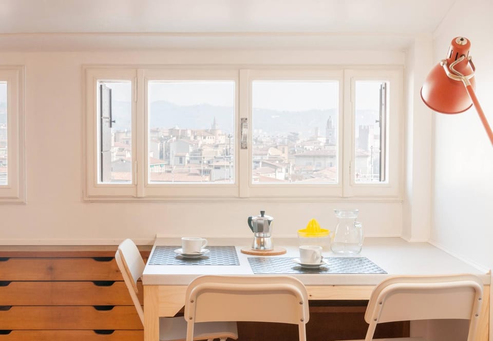 Dining area, City view