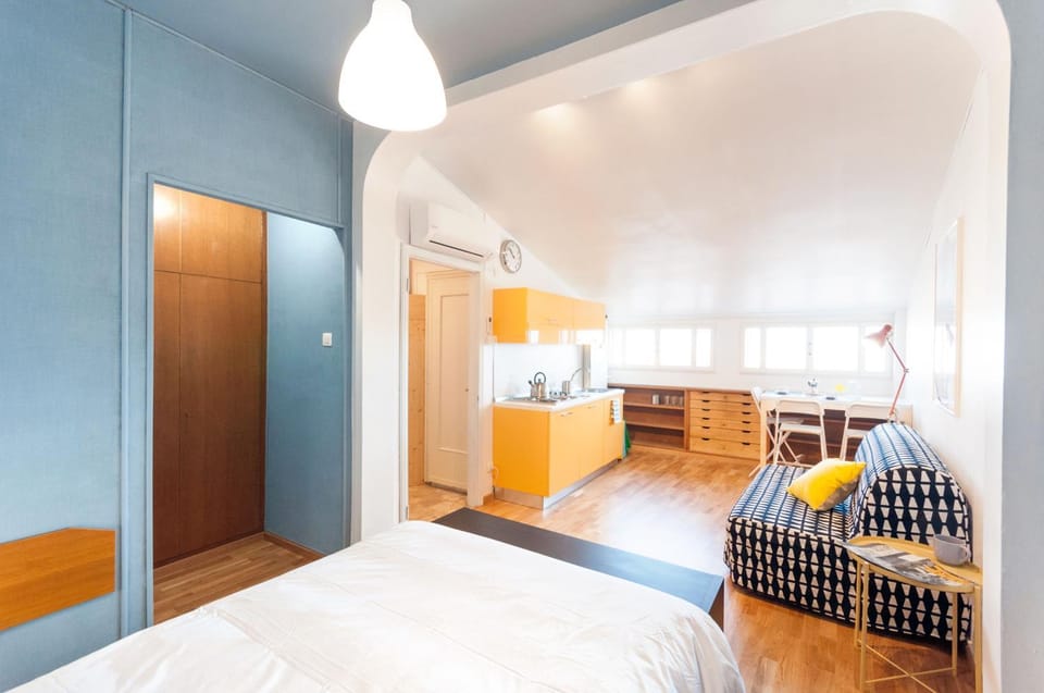 Kitchen or kitchenette, Living room, Dining area, Bedroom