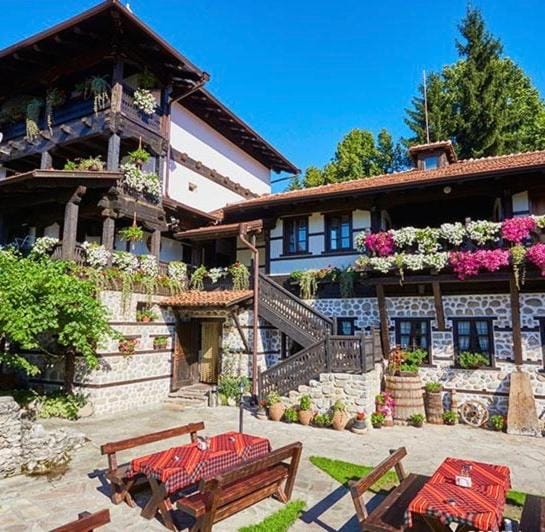 Family hotel Makedonska Kruchma Hotel in Blagoevgrad Province