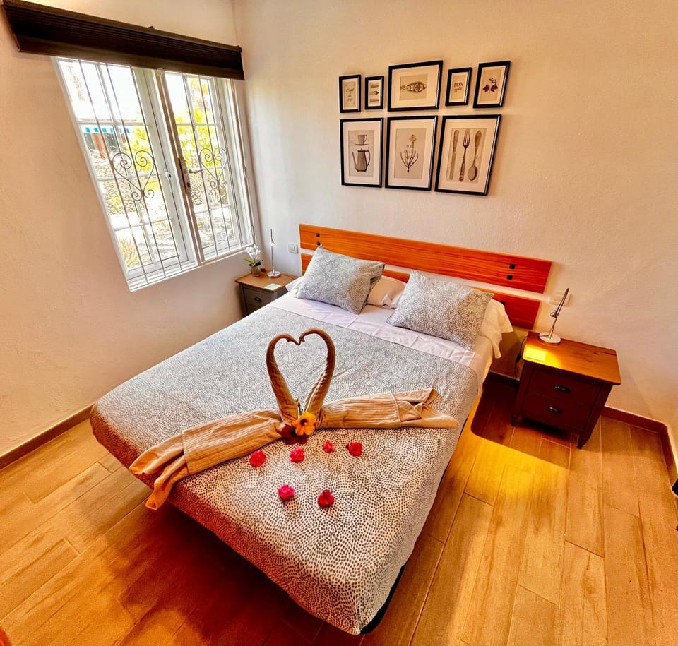 Bed, Bedroom