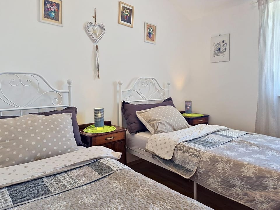 Property building, Bedroom