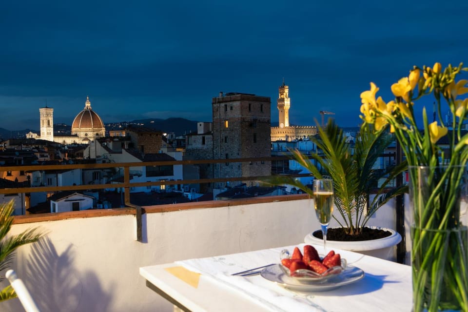 Balcony/Terrace, City view