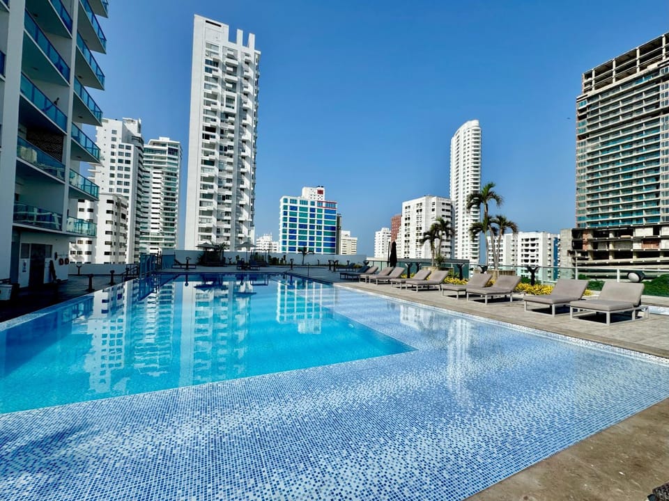 Day, Swimming pool, Swimming pool, sunbed