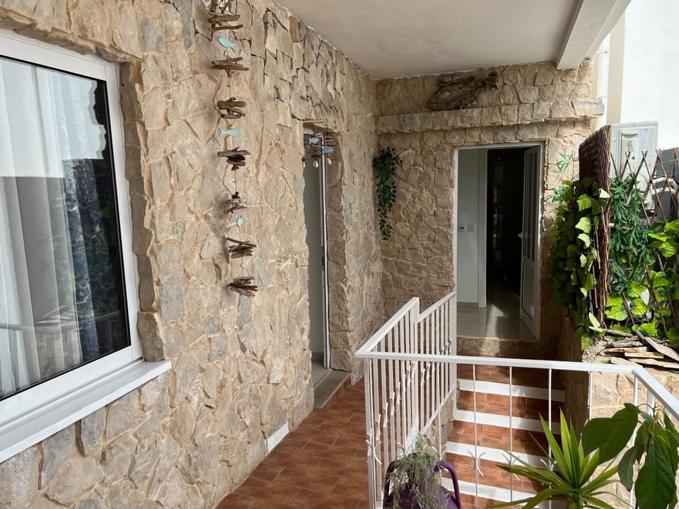 Patio, Facade/entrance