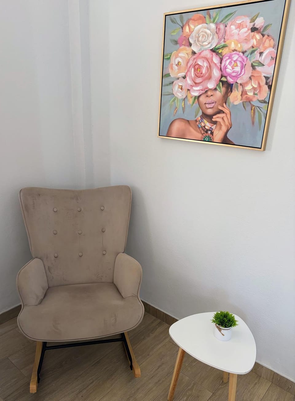 Decorative detail, Seating area