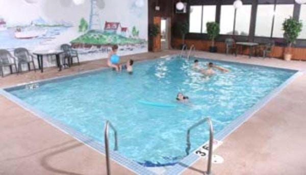 Swimming pool, Swimming pool