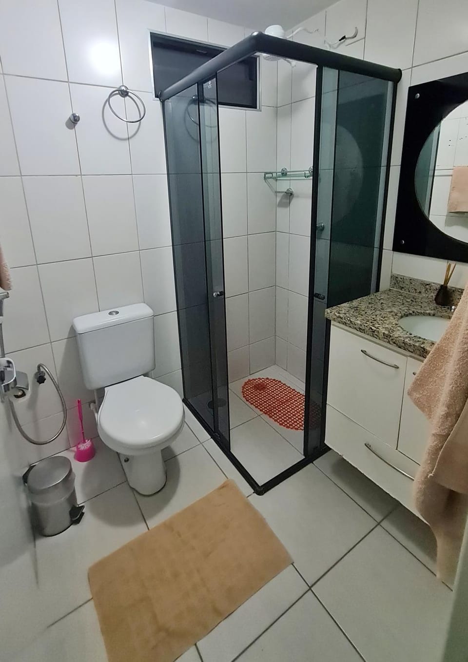 Shower, Bathroom, towels
