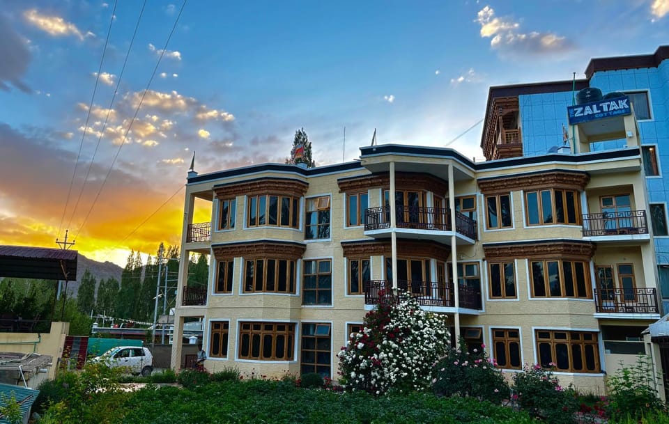 Property building, Day
