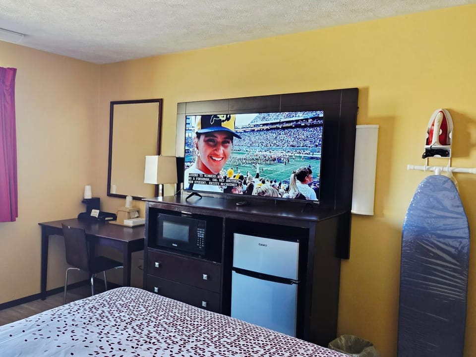 Budgetel inn & Suites Hotel in Ozark Mountains