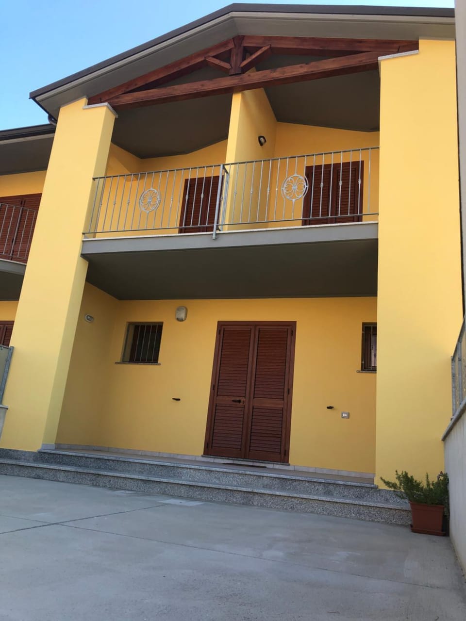 Property building, View (from property/room)