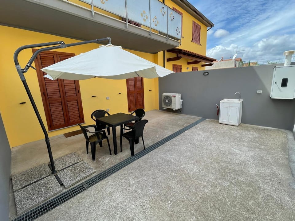 Property building, Garden view
