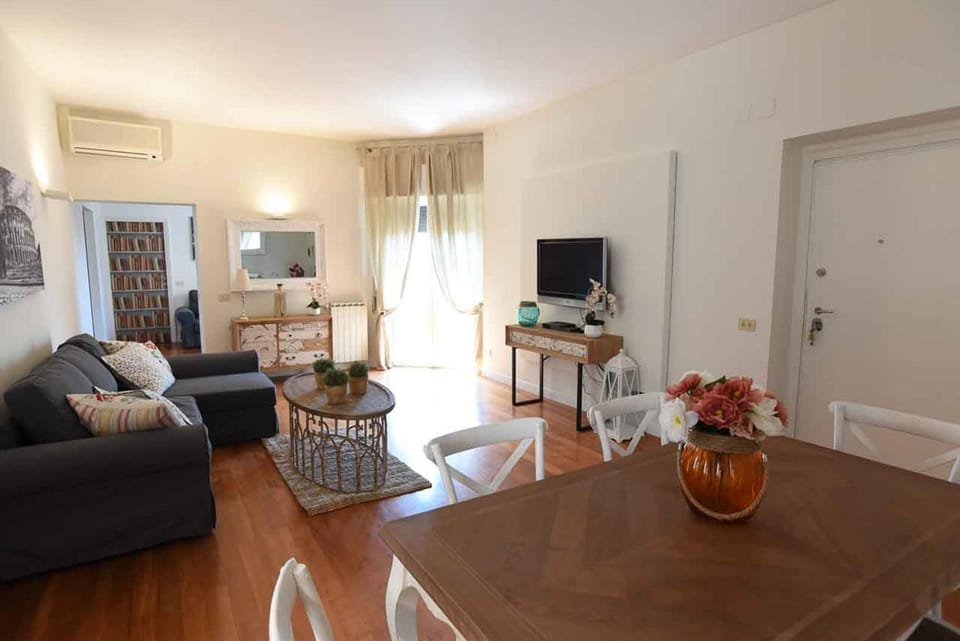 Romantic Flat near Metro Flaminio Apartment in Rome