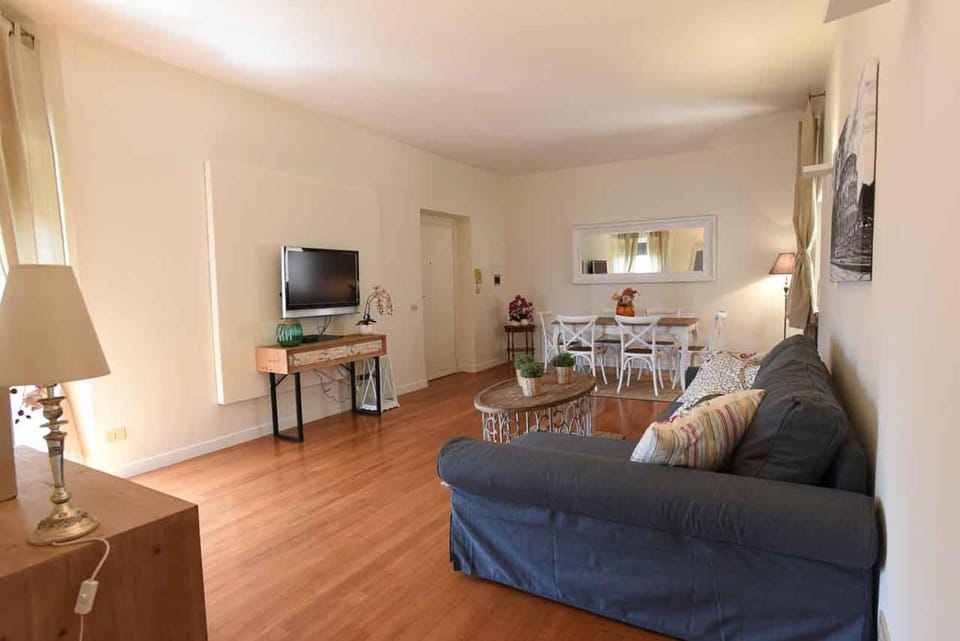 Romantic Flat near Metro Flaminio Apartment in Rome