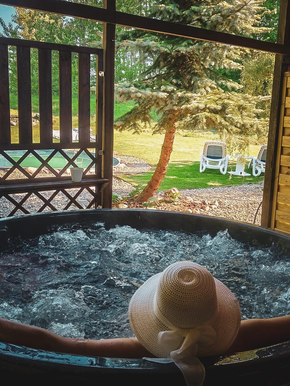 Garden, Hot Tub, Garden view