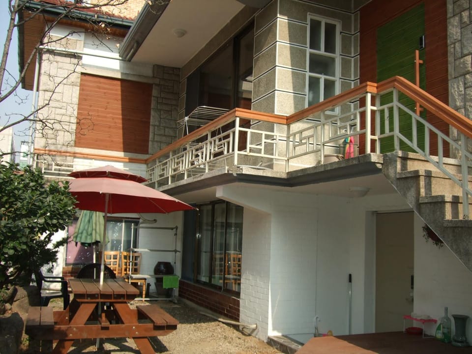 Birdsnest Hostel Hongdae Foreigner only Hostel in Seoul