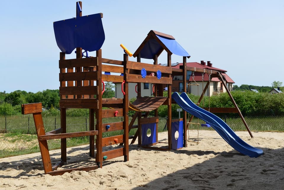 Day, Children play ground