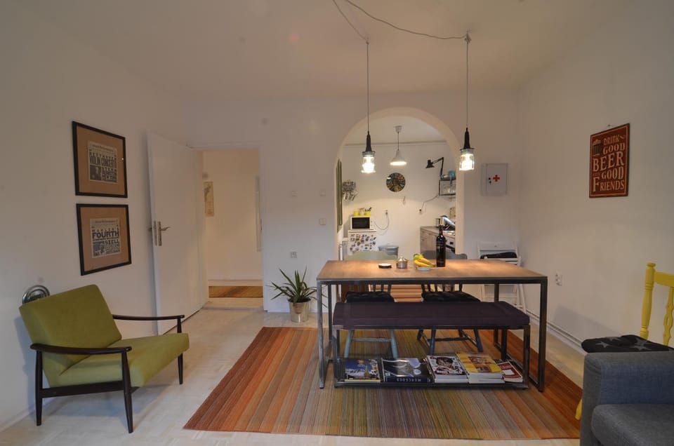 Embassy of Industry + free parking Apartment in Sarajevo