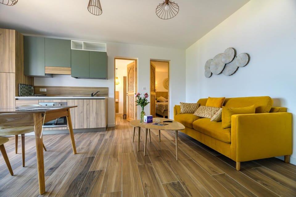 Living room, kitchen