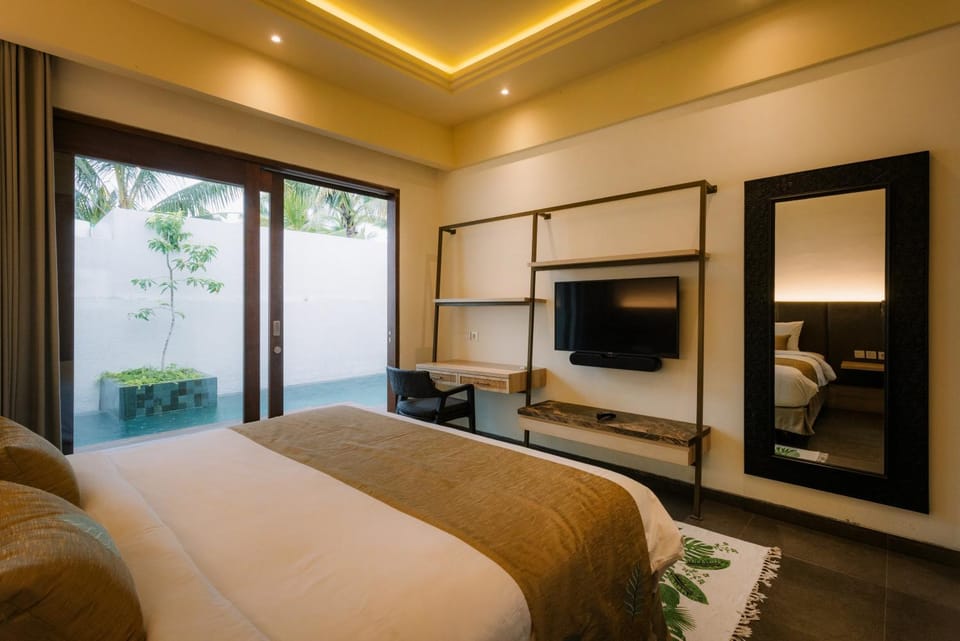 TV and multimedia, Photo of the whole room, Bedroom