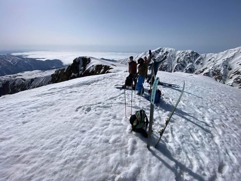Spring, Day, Natural landscape, Activities, Skiing, Mountain view