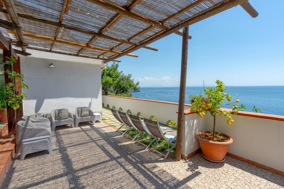 Villa Lena House in Furore