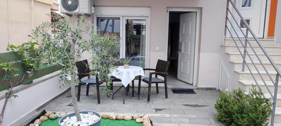 Property building, Balcony/Terrace