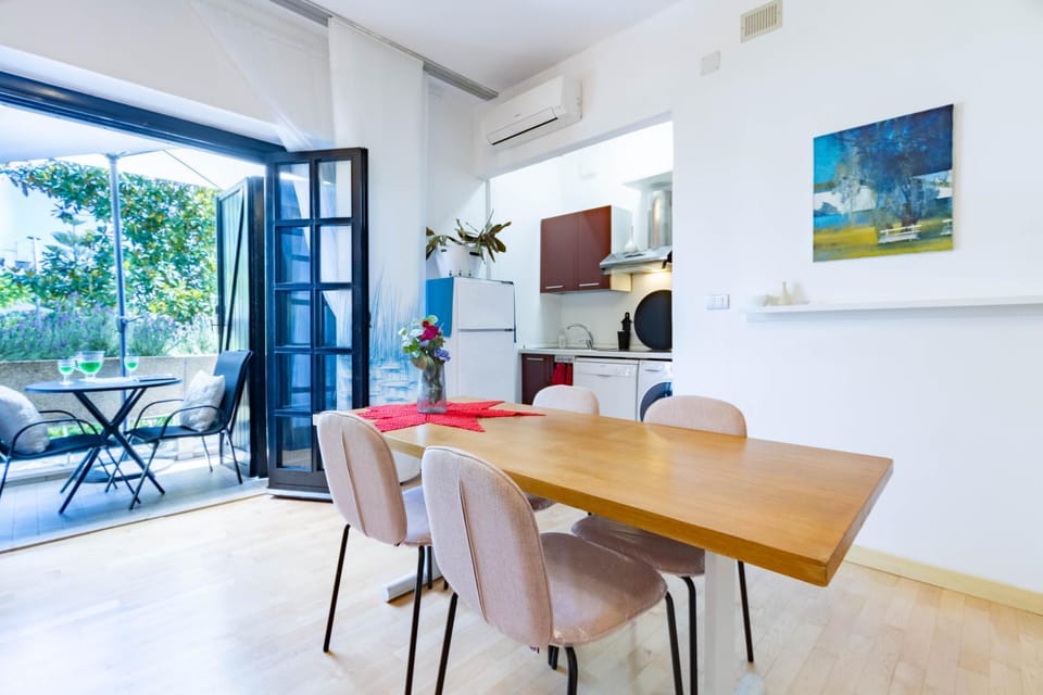 Balcony/Terrace, Kitchen or kitchenette, Living room, Seating area, Dining area, dishwasher, washing machine, air conditioner