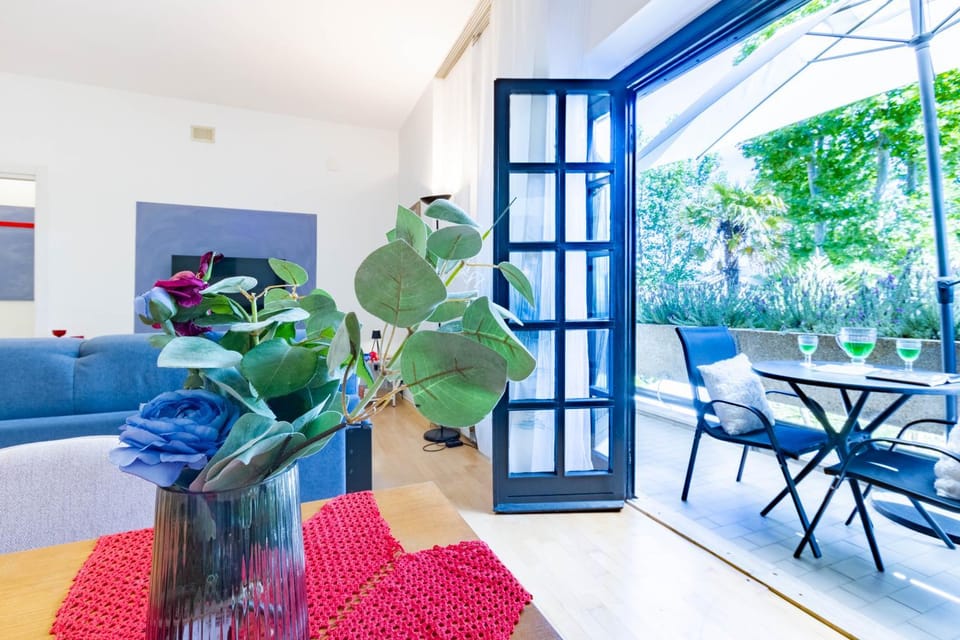 Balcony/Terrace, Living room