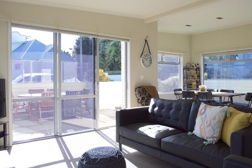 Escape To Buller - enjoy a relaxed holiday vibe House in New Plymouth