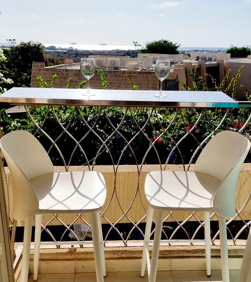 Suite Paradise - D111 Apartment hotel in Haifa District