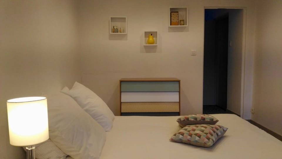 Mon Petit Studio Sous les Toits Apartment in Nantes