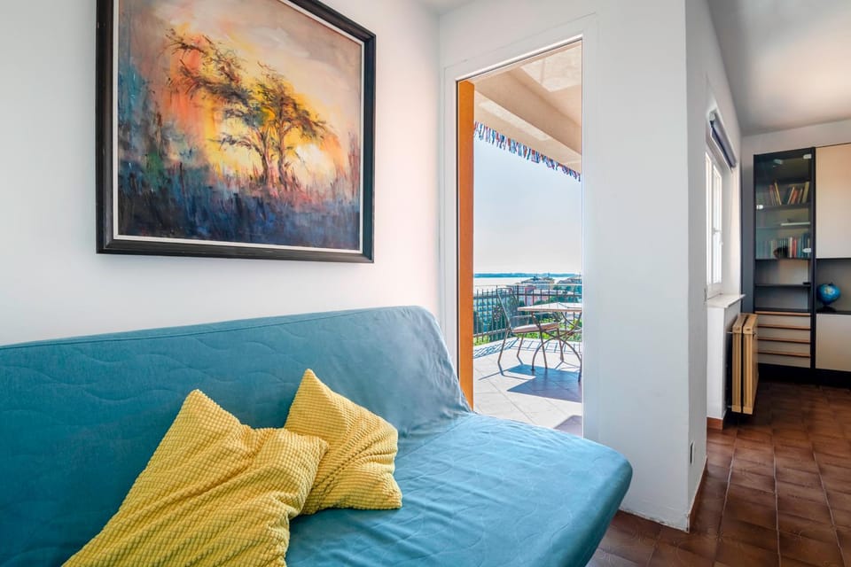 Portoroz Vintage Apartment with Amazing Sea View MO Apartment in Portorož