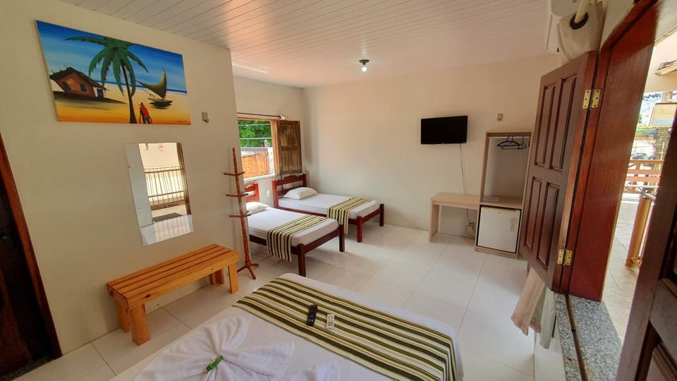 Bed, TV and multimedia, Photo of the whole room, Bedroom, air conditioner