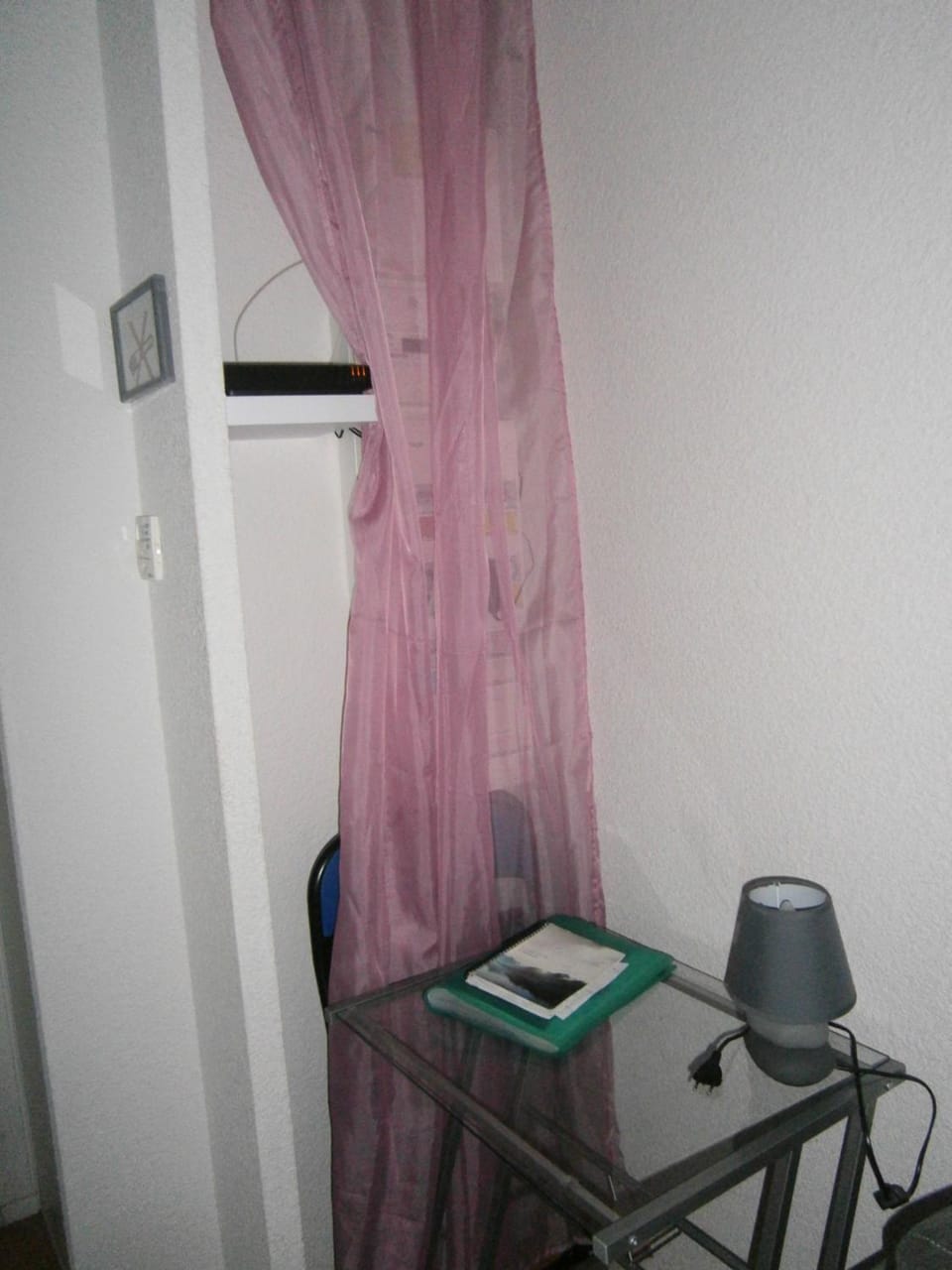 Seating area, locker