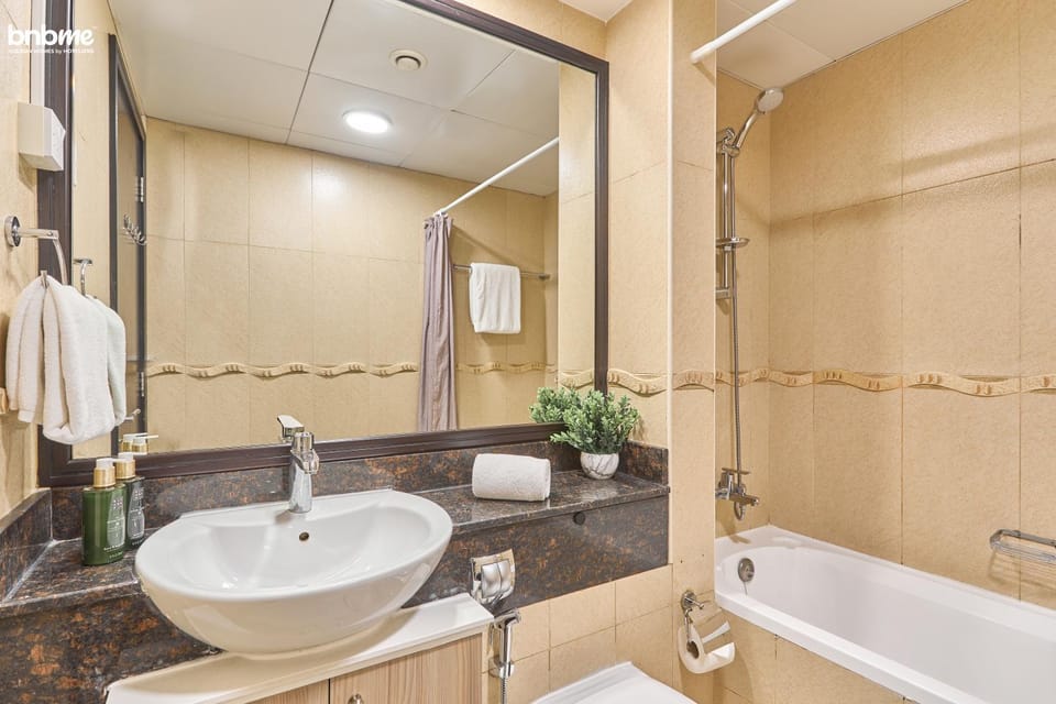 Shower, Bathroom, Bath, towels