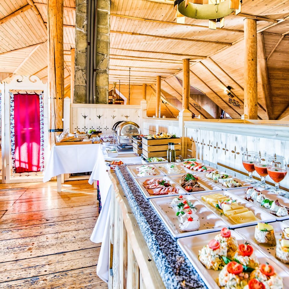 Restaurant/places to eat, Food and drinks, Food, Breakfast, Buffet breakfast