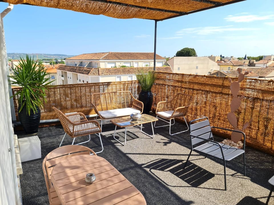 Balcony/Terrace, Balcony/Terrace