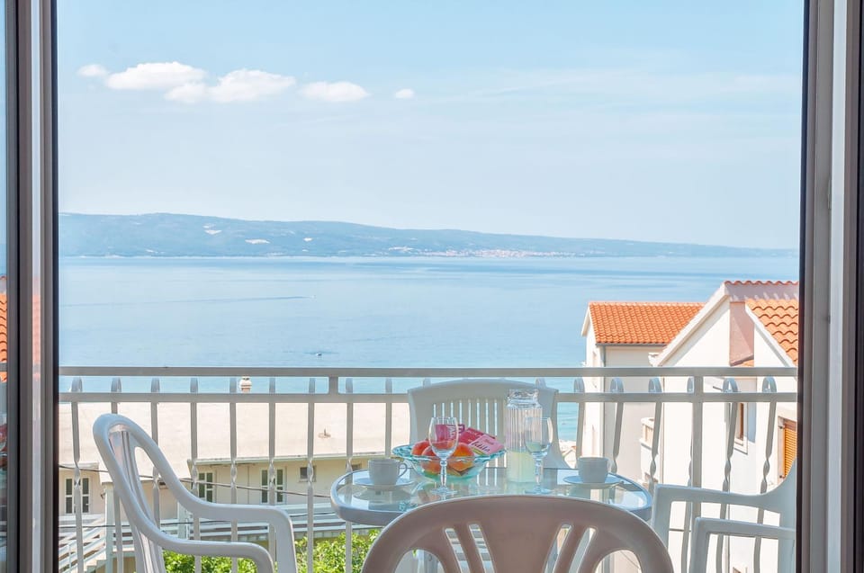 Balcony/Terrace, Sea view, Street view