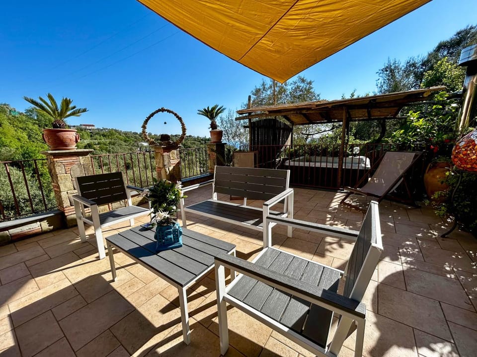 Domus Ars Home & Jacuzzi Bed and Breakfast in Massa Lubrense
