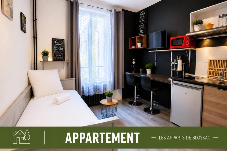 Bed, Kitchen or kitchenette, Photo of the whole room, Seating area, Dining area, Bedroom, Meals