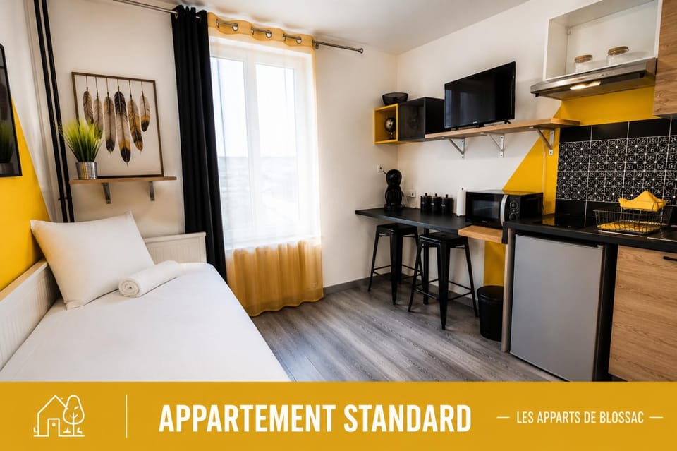 Bed, Kitchen or kitchenette, Photo of the whole room, Seating area, Dining area, Bedroom, Meals