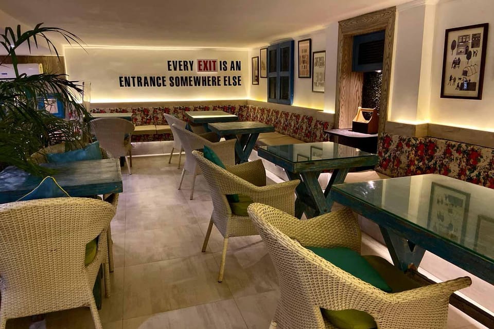 Restaurant/places to eat, Restaurant/places to eat