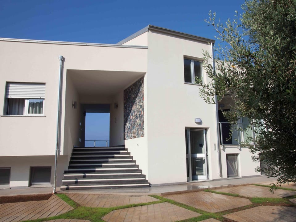 Cala Del Faro Beach Villas House in Calabria