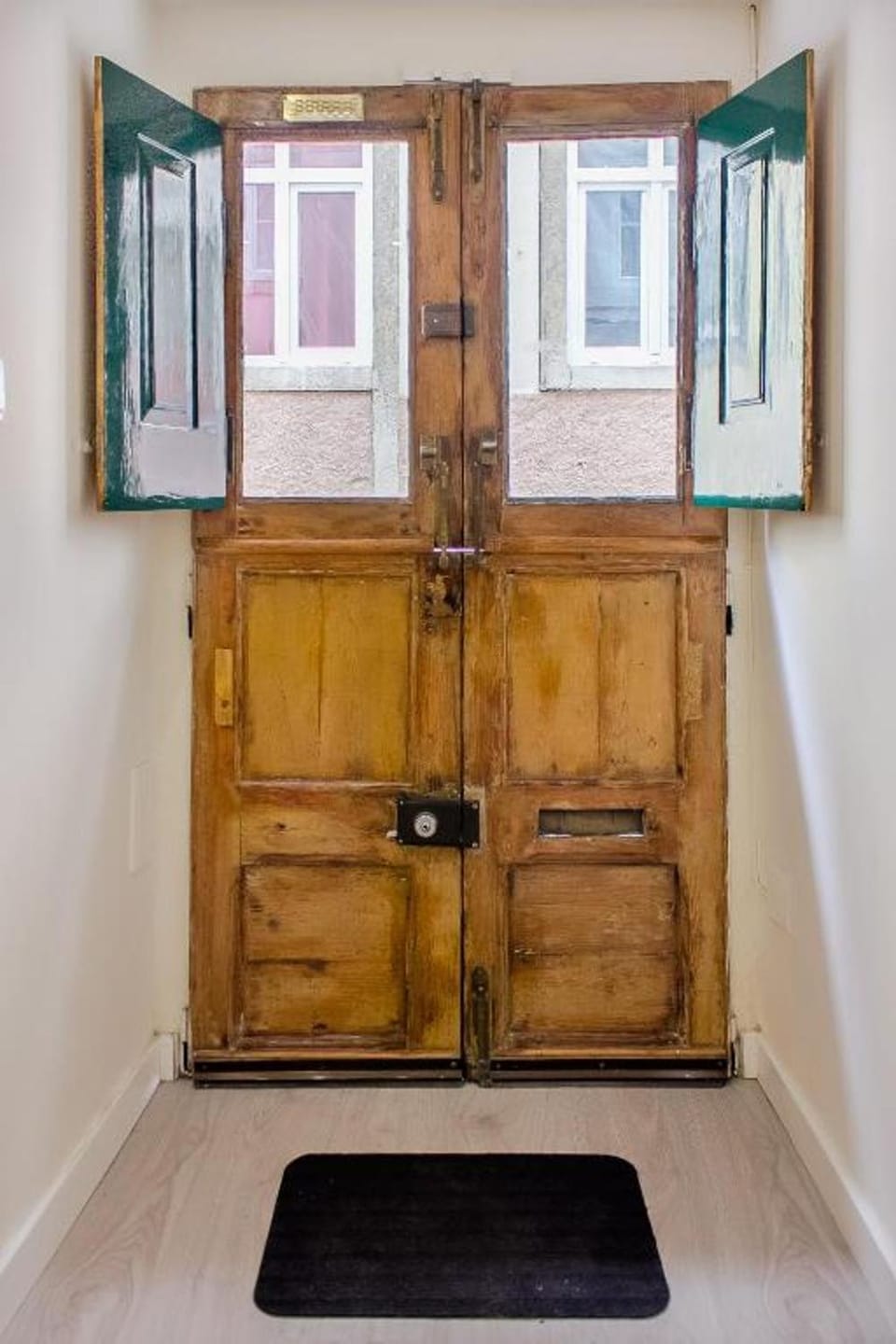 Tram Hideaway | Bica Stay Apartment in Lisbon