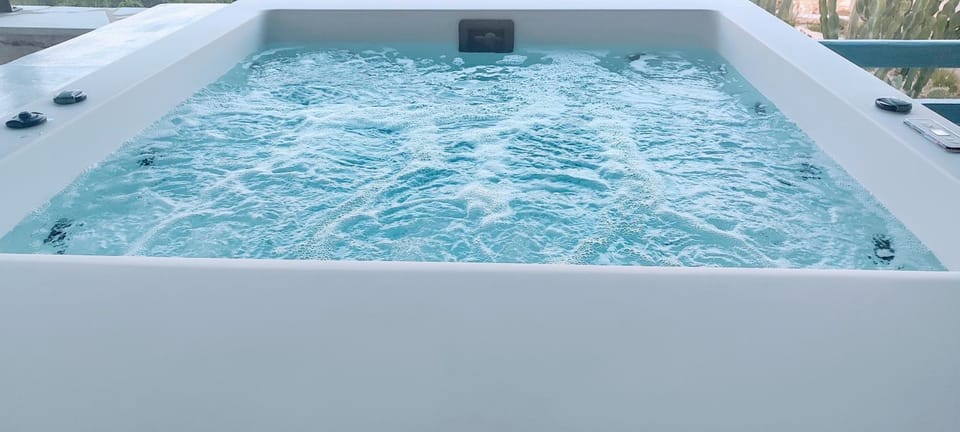 Island Magic - Seaview Villa with Jacuzzi Pool Villa in Paros, Greece
