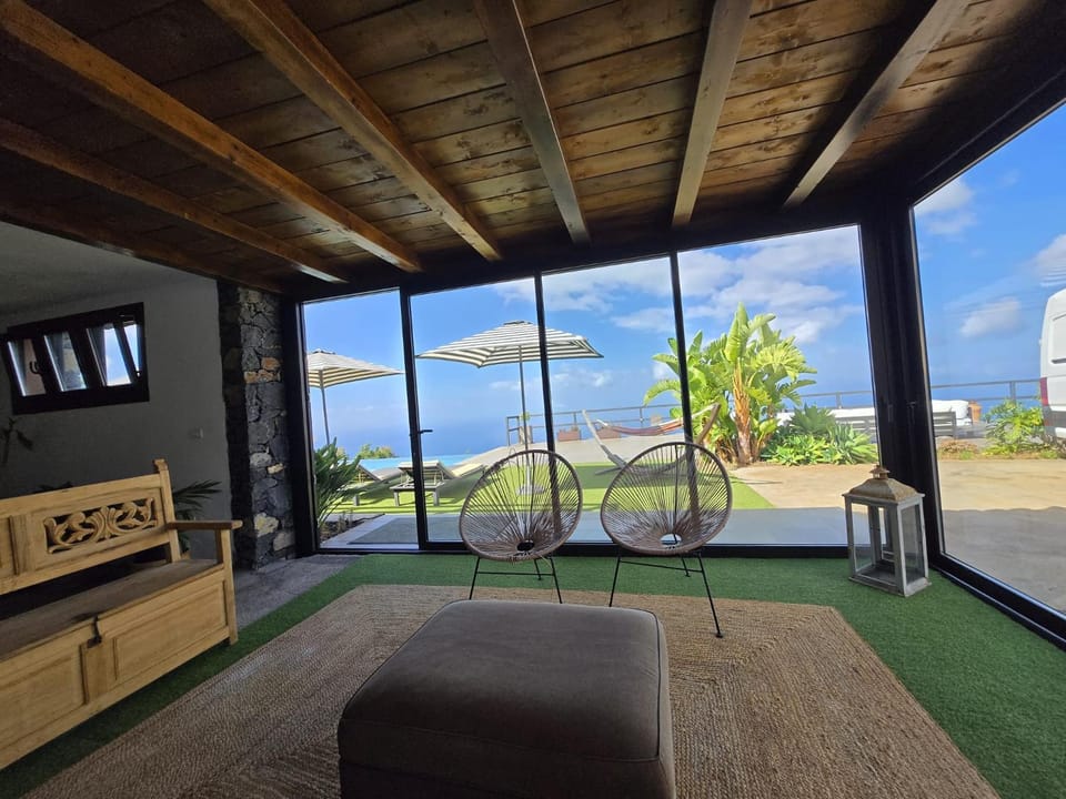 Living room, Sea view